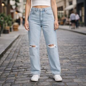 Womens Levis Low Pro Straight Jeans Size 31 Light Blue NEW NWOT 12 14 Distressed